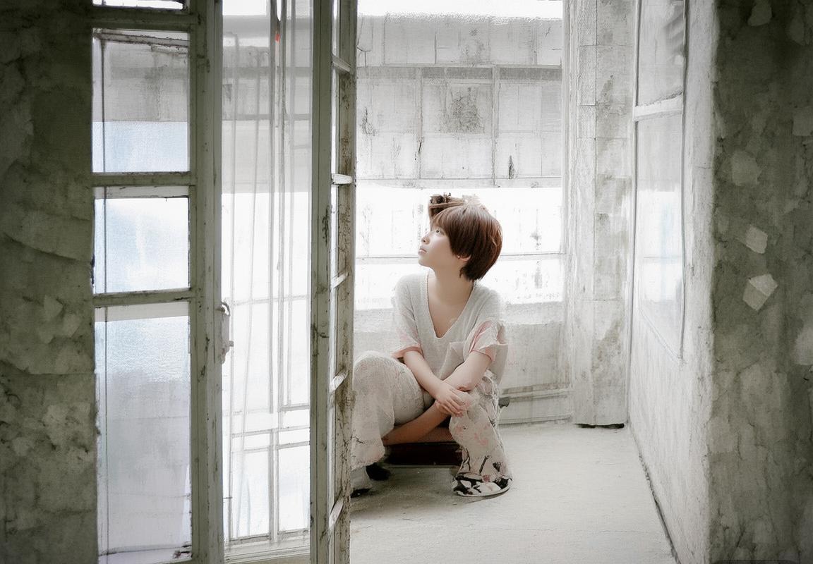 布兰登·克尼普尔：黄蜂队NBA新秀以稳定表现与全面技术迅速崛起